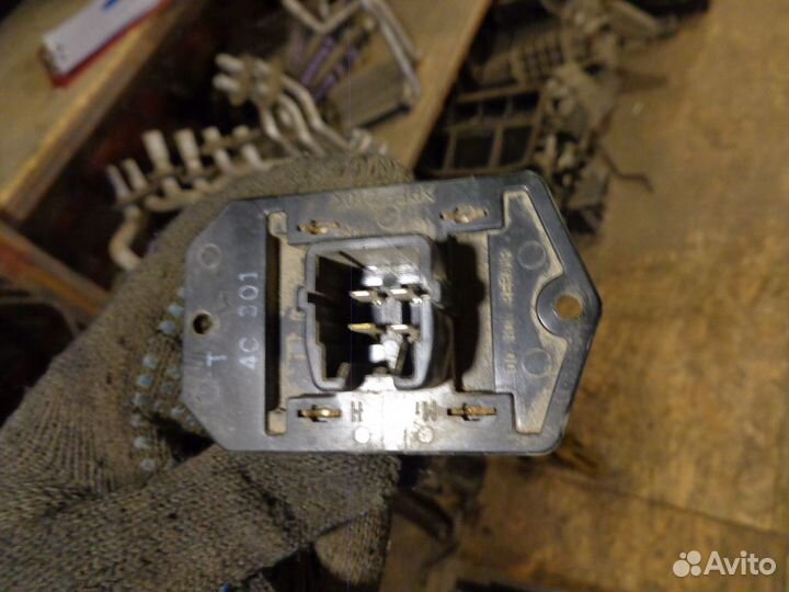 Platz Резистор печки салона б/у