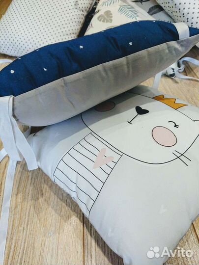 Детские подушки для кроватки, дивана, в игровую