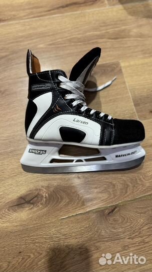 Хоккейные коньки