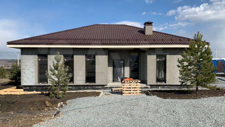 Коттедж 145 м² на участке 8 сот.