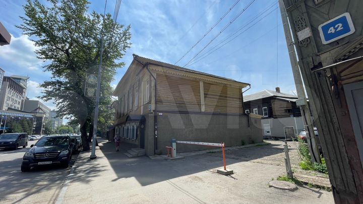 Продам здание с з/у в центре