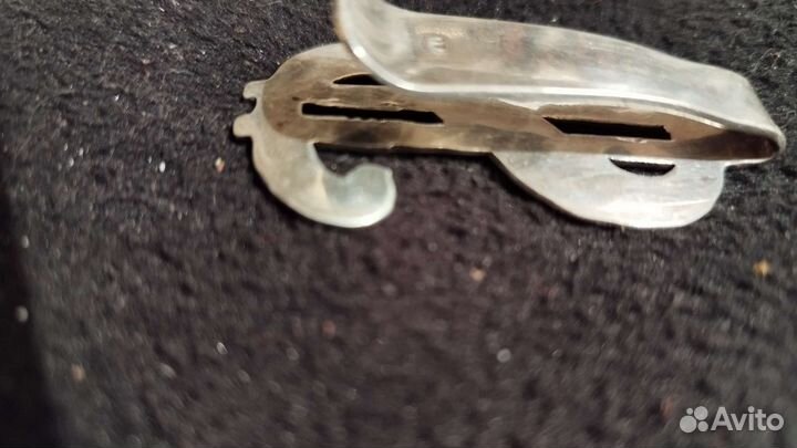 Знак доллара. Серебро