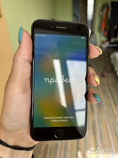 Телефон iPhone 8 64 gb