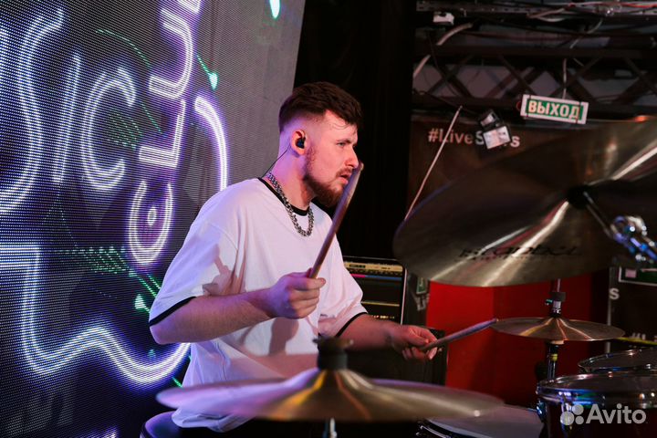 Уроки игры на барабанах Школа музыки Music Club