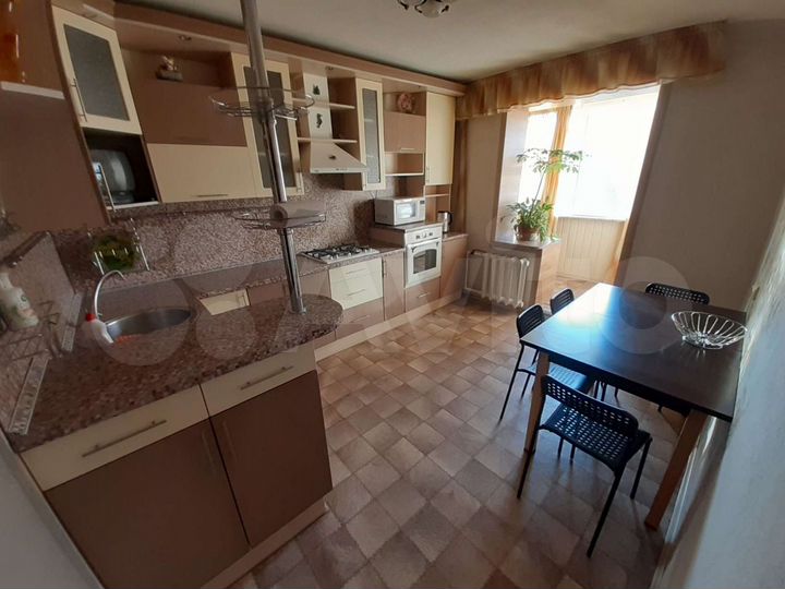3-к. квартира, 80 м², 6/9 эт.