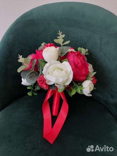 Букет дублер, букет невесты красно-белый