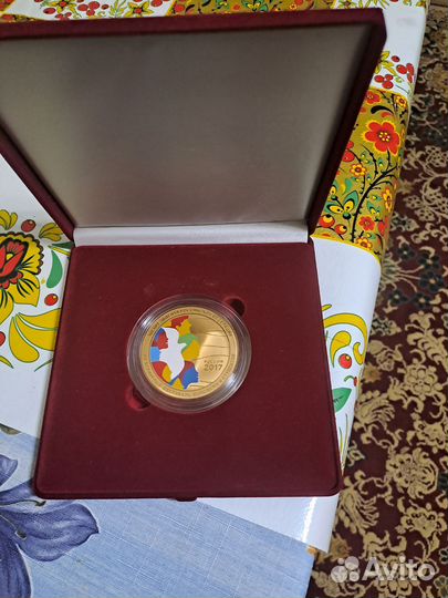 Настольная медаль