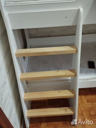 Двух ярусная кровать IKEA