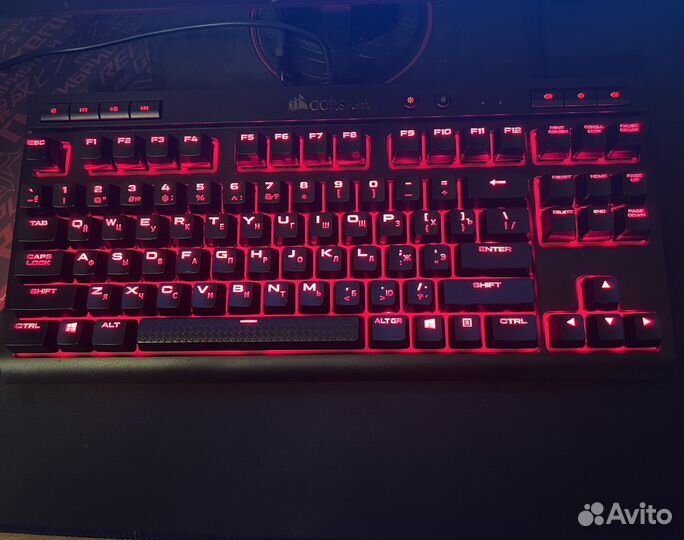 Игровая клавиатура Corsair K63 cherry MX RED