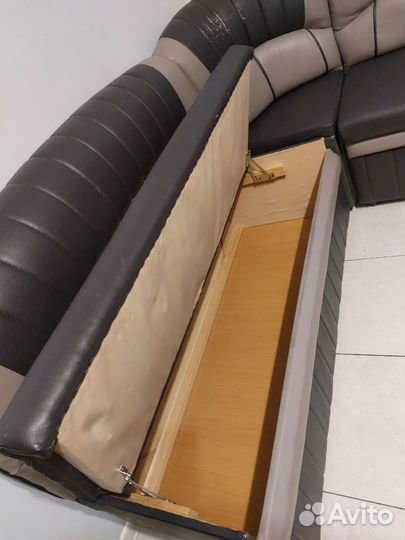 Угловой диван на кухню бу