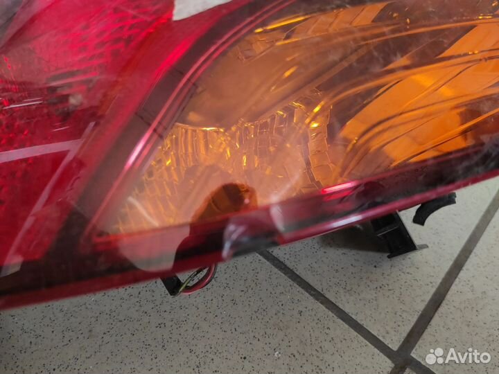 Фонарь задний левый hyundai tucson