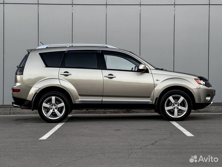 Mitsubishi Outlander 2.4 МТ, 2008, 270 000 км
