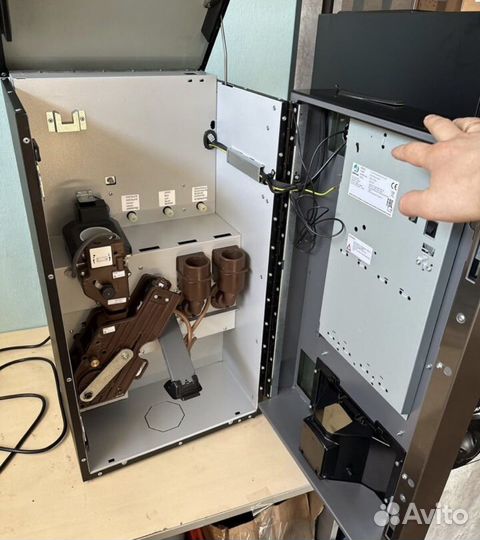 Кофе машина blutec G23 (2022.05)продажа б/у