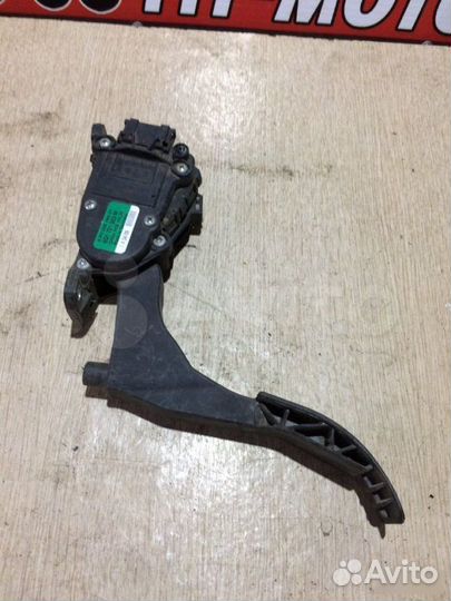 Педаль акселератор газа Skoda Octavia