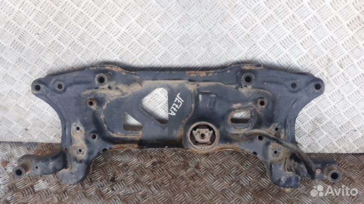 Подрамник перед. Volkswagen Jetta 6