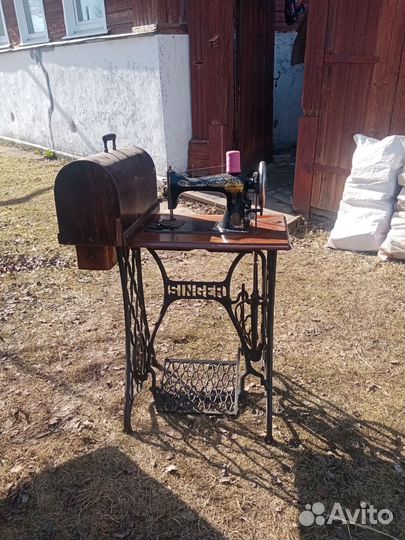 Швейная машинка singer