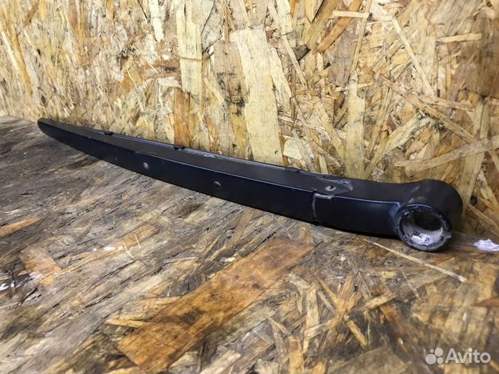 Поводок стеклоочистителя задний Land Rover Range