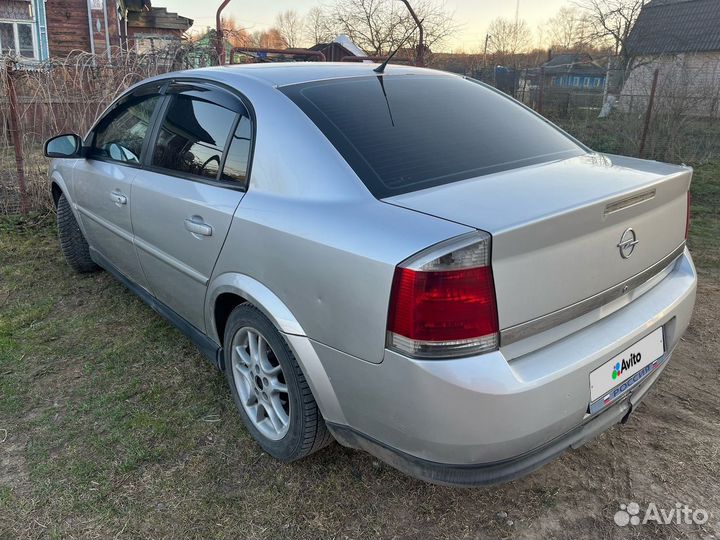 Opel Vectra 1.8 МТ, 2003, 250 000 км