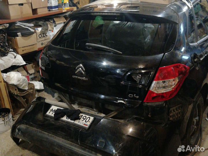 С дефектом крышка багажника citroen c4 2