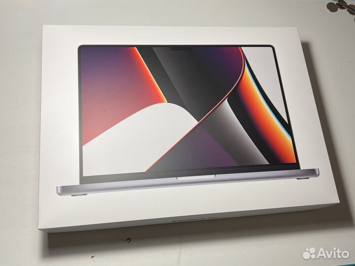 Коробка от MacBook Pro 16