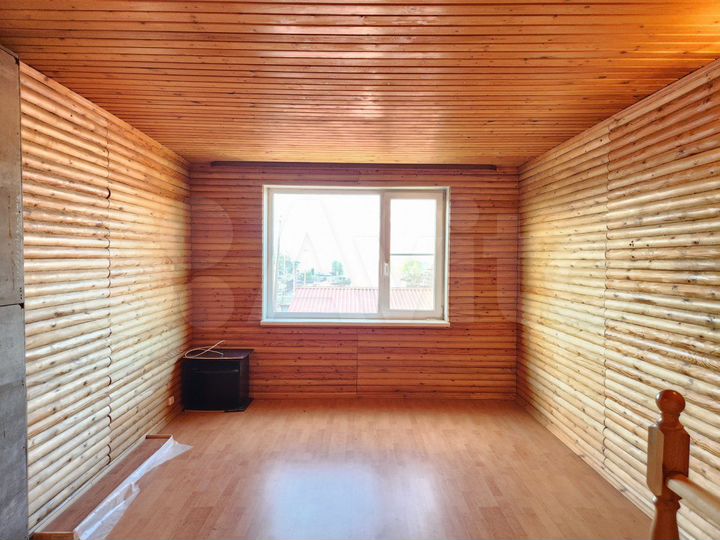 Дом 42 м² на участке 1 сот.