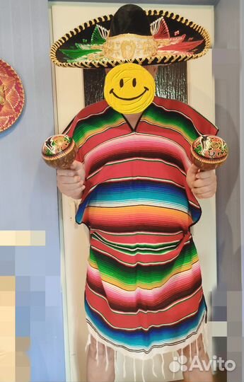 Сомбреро, вьетнамские шляпы, пончо, маракасы