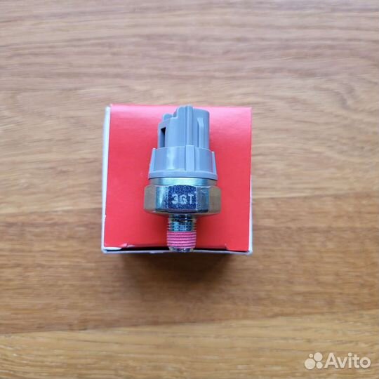 Датчик давления масла снегоходов Yamaha