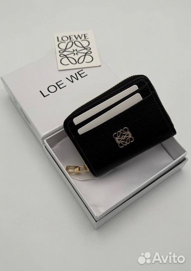 Кошелек Loewe – аксессуар для успешных и уверенных мужчин
