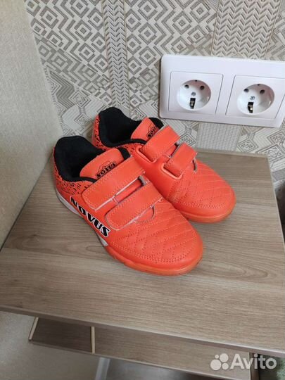 Футбольные бутсы р 28