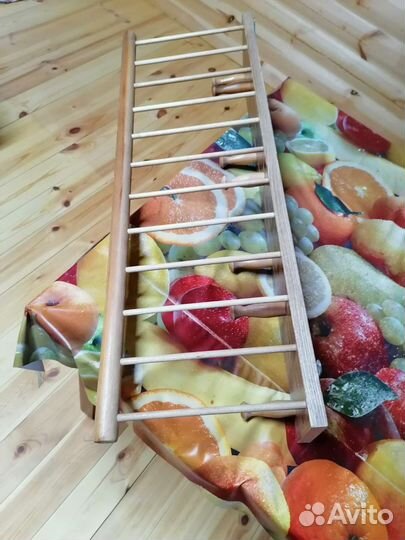 Вешалка деревянная семиколковая