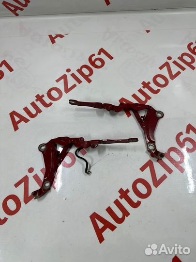 Петля капота передняя Mini Clubman R55 N16B16 2010