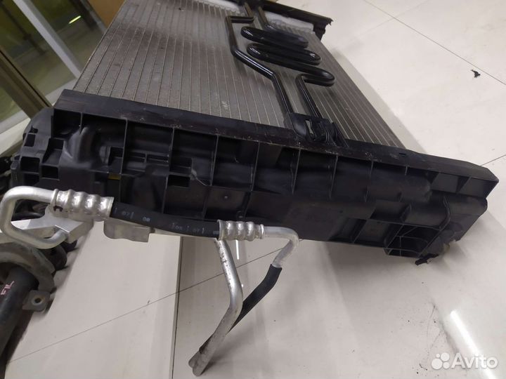 Кронштейн радиатора Bmw E87 E82 E81 E90