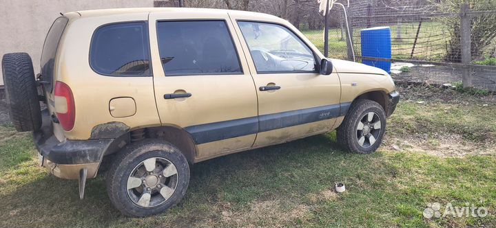 Chevrolet Niva 1.7 МТ, 2004, 260 657 км
