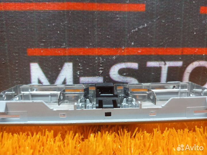 Плафон освещения Bmw 5-Series E39 M54B25 (256S5)