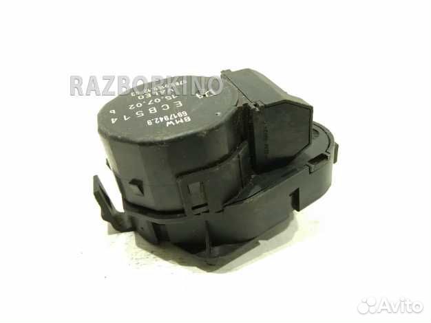 Моторчик заслонки печки 64116935442