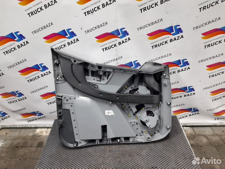 Обшивка двери Renault T