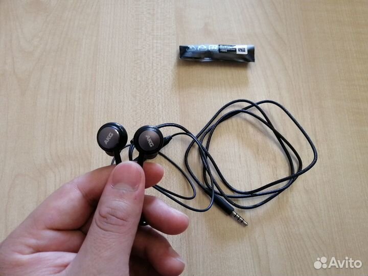 Наушники AKG от samsung