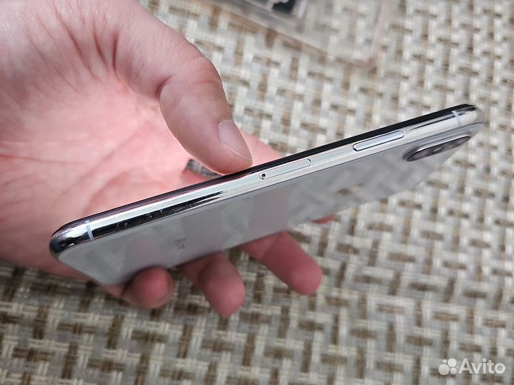 iPhone X, 256 ГБ