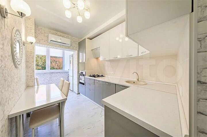 2-к. квартира, 50 м², 3/5 эт.