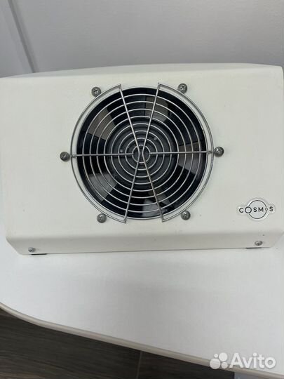 Маникюрный стол+настольнаявытяжка Cosmos