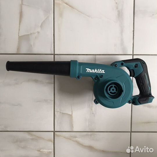Аккумуляторная воздуходувка Makita UB100Dz
