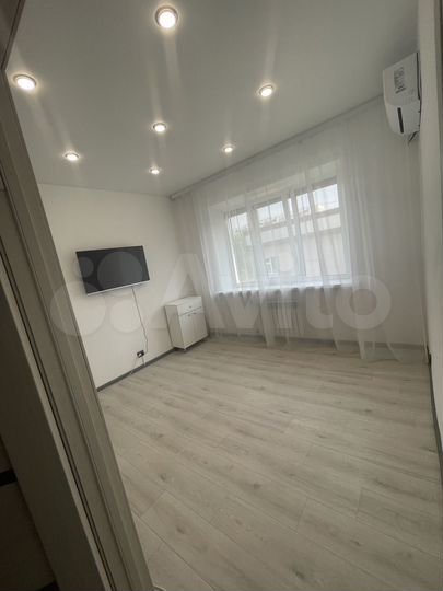 4-к. квартира, 81,8 м², 1/10 эт.