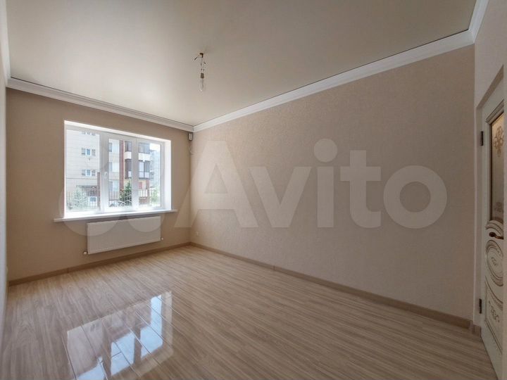 2-к. квартира, 57 м², 1/9 эт.