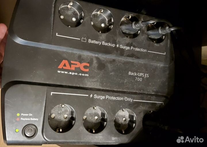 APC by Schneider Electric Back-UPS BE700G-RS