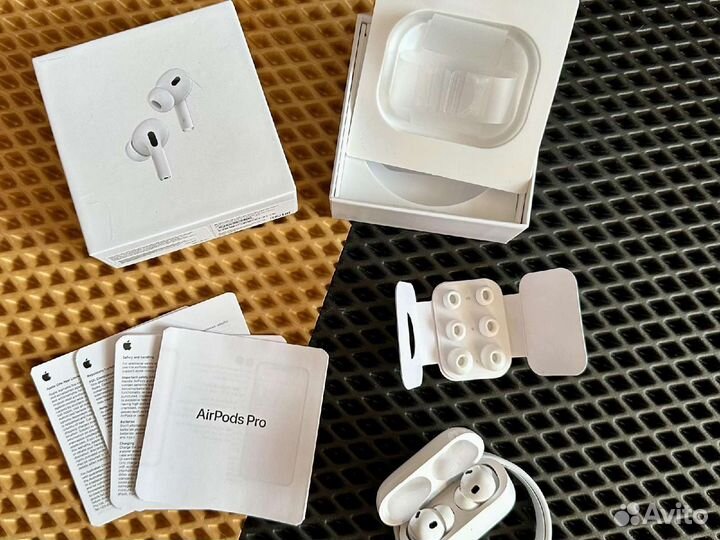 Airpods Pro 2 (версия 2.0) + чехол