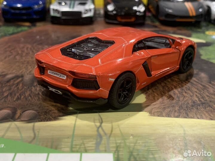 Металлическая моделька lamborghini aventador
