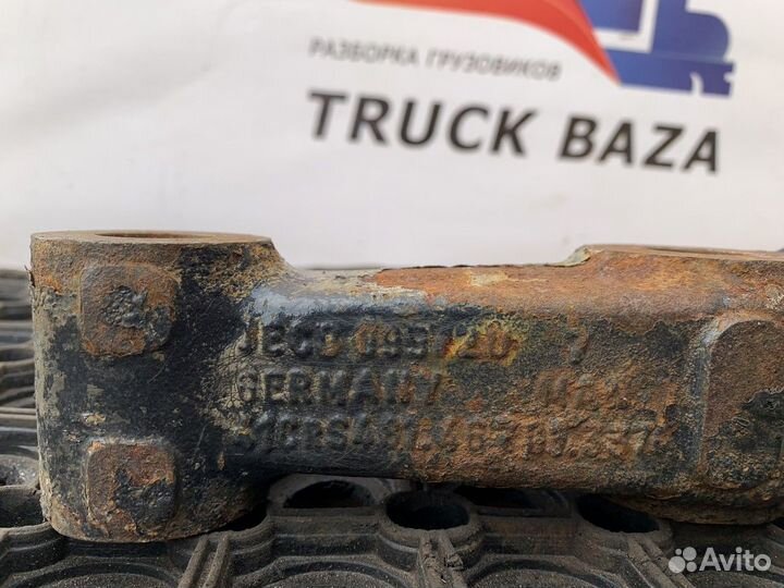 Сошка поворотного кулака правая