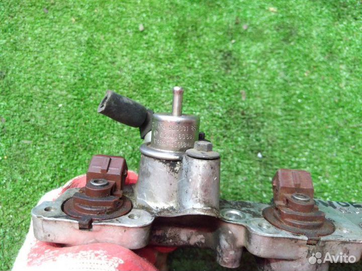 Топливная рампа Ford Mondeo 2 1996-2000