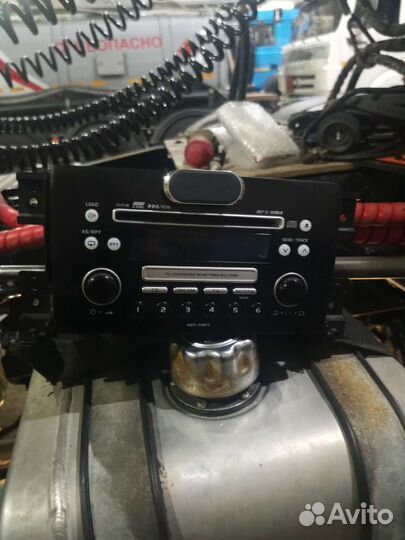 Автомобильный магнитофон