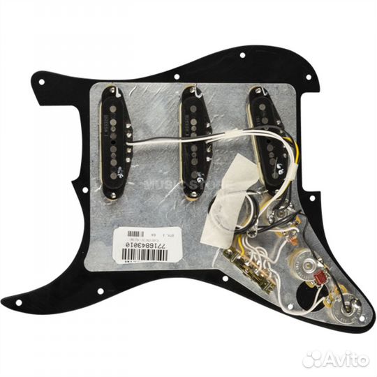 Fender Vintage Noiseles Pickguard для Stratocaster